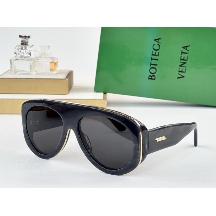 BOTTEGA VENET Glasses in 214394
