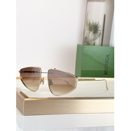 BOTTEGA VENET Glasses in 214401