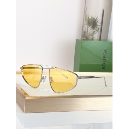 BOTTEGA VENET Glasses in 214403