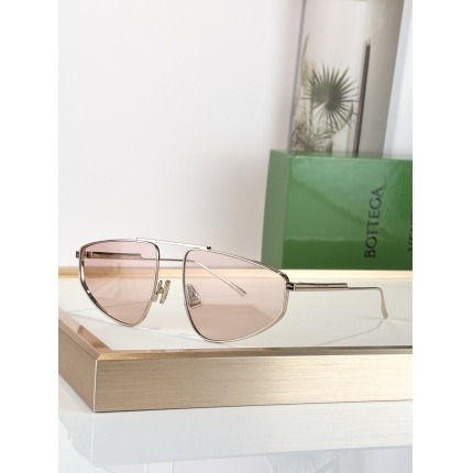 BOTTEGA VENET Glasses in 214404