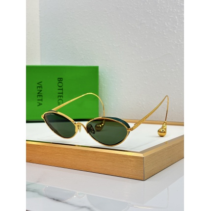 BOTTEGA VENET Glasses in 214407