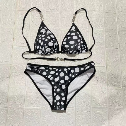 Louis Vuitton Bikini in 214565