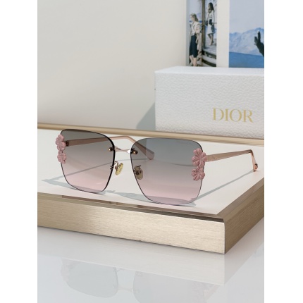 Dior AAA Quality Sunglasses in 214787