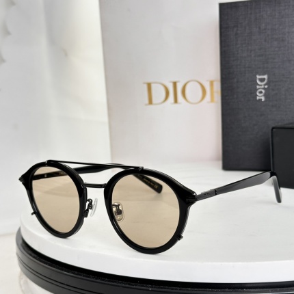 Dior AAA Quality Sunglasses in 214808