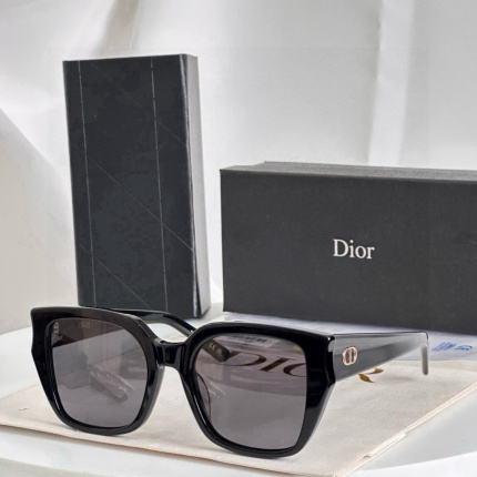 Dior AAA Quality Sunglasses in 214813