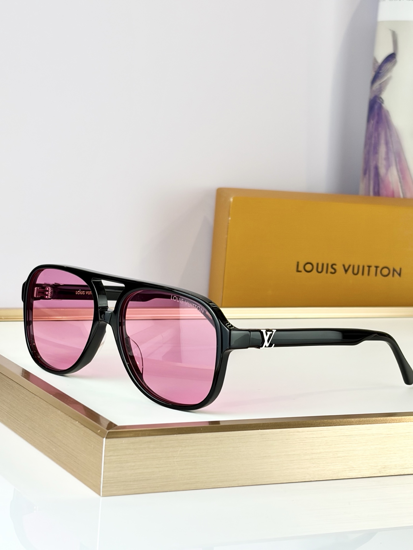 Cheap Louis Vuitton AAA quality Sunglasses in 209071, $45 USD- [IB209071] - Replica Louis Vuitton AAA Quality Sunglasses