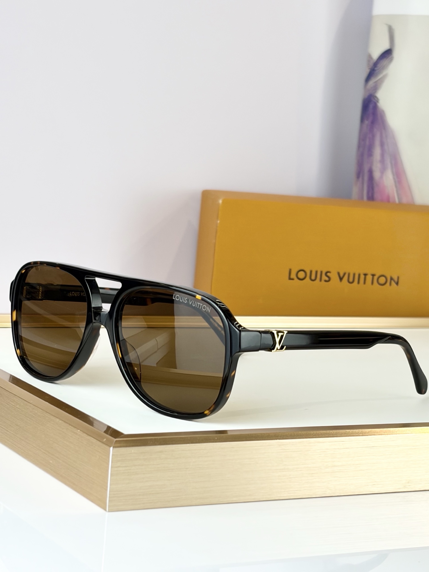 Cheap Louis Vuitton AAA quality Sunglasses in 209075, $45 USD- [IB209075] - Replica Louis Vuitton AAA Quality Sunglasses