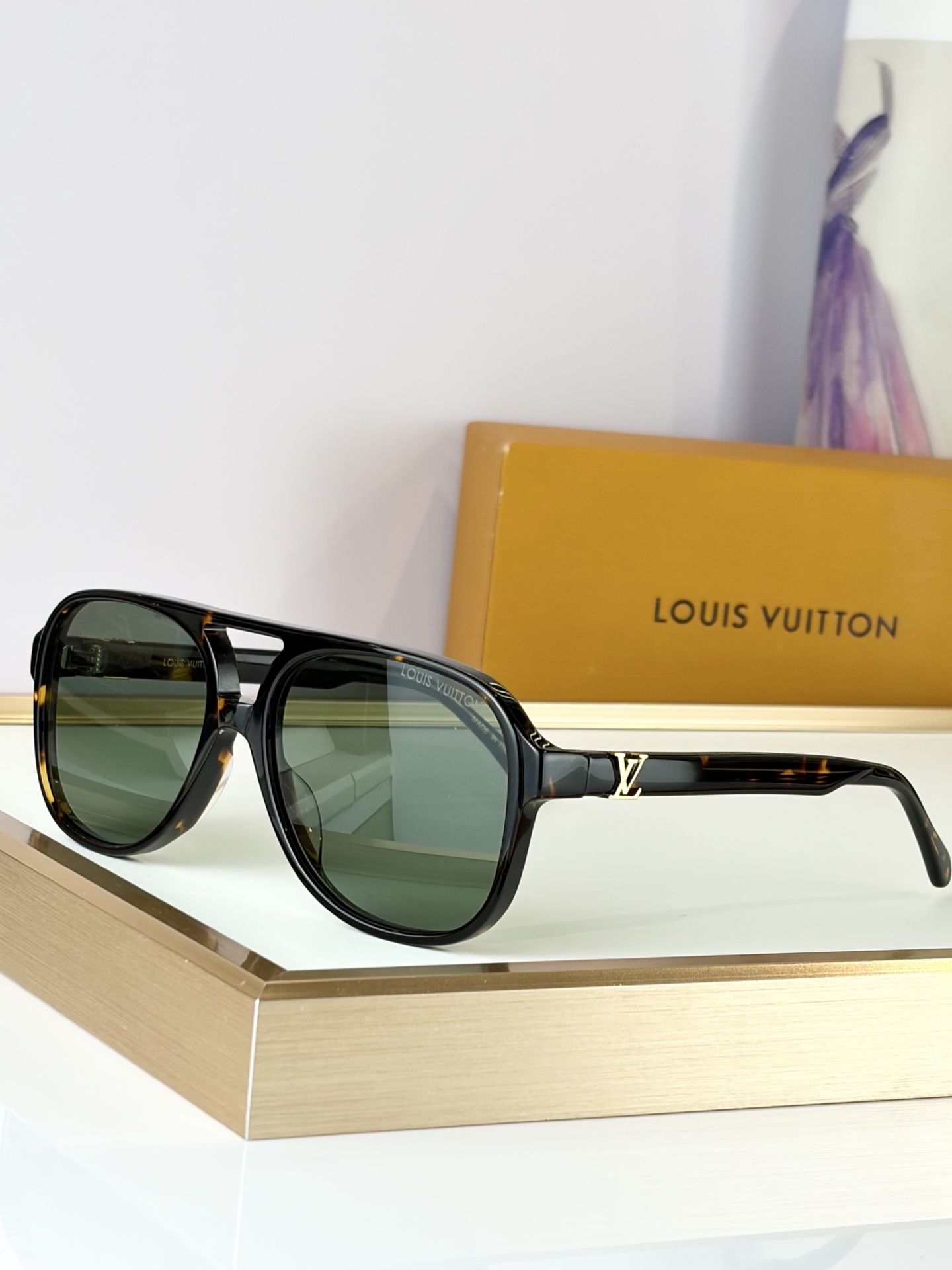 Cheap Louis Vuitton AAA quality Sunglasses in 209077, $45 USD- [IB209077] - Replica Louis Vuitton AAA Quality Sunglasses