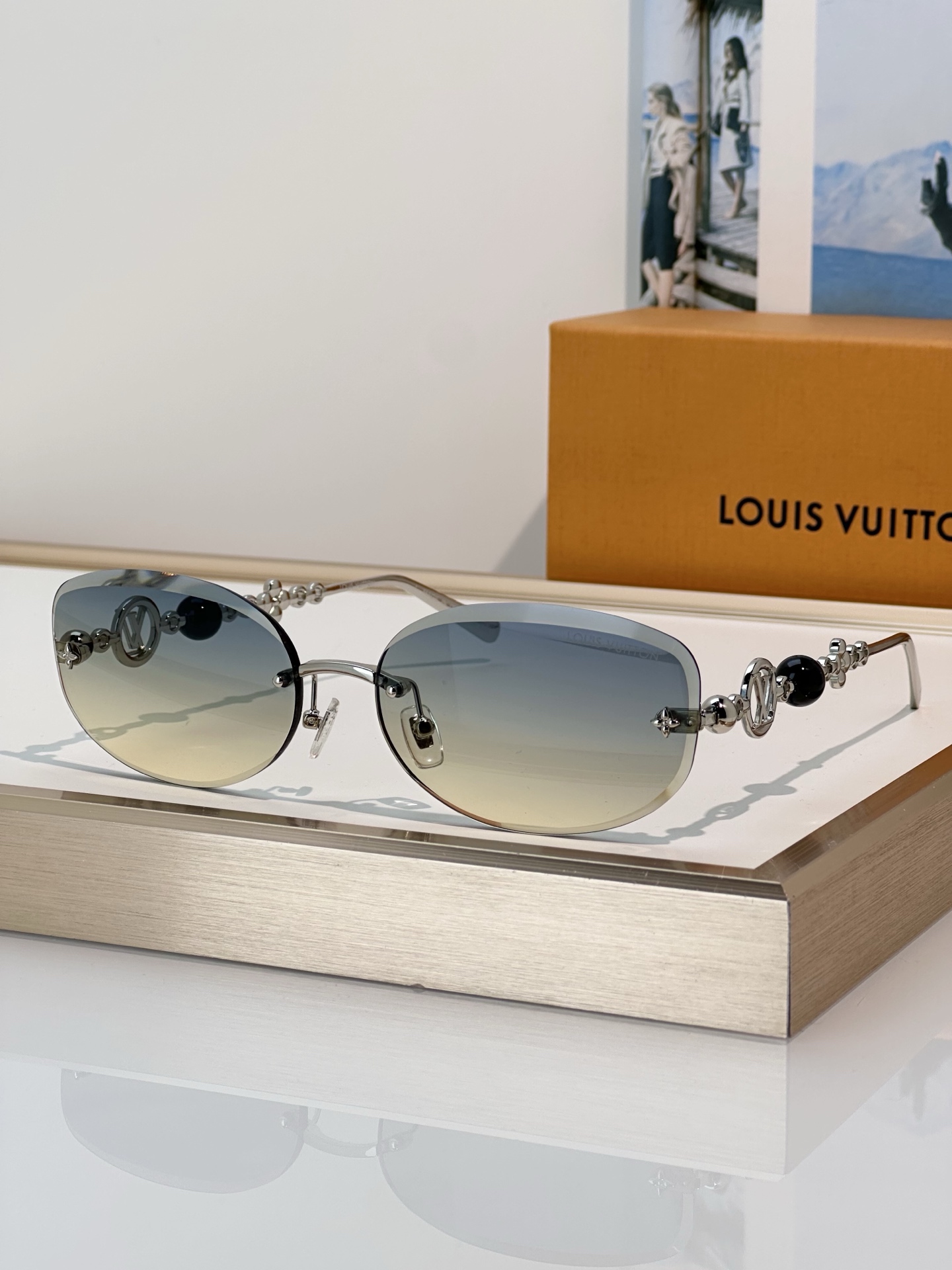 Cheap Louis Vuitton AAA quality Sunglasses in 209096, $45 USD- [IB209096] - Replica Louis Vuitton AAA Quality Sunglasses
