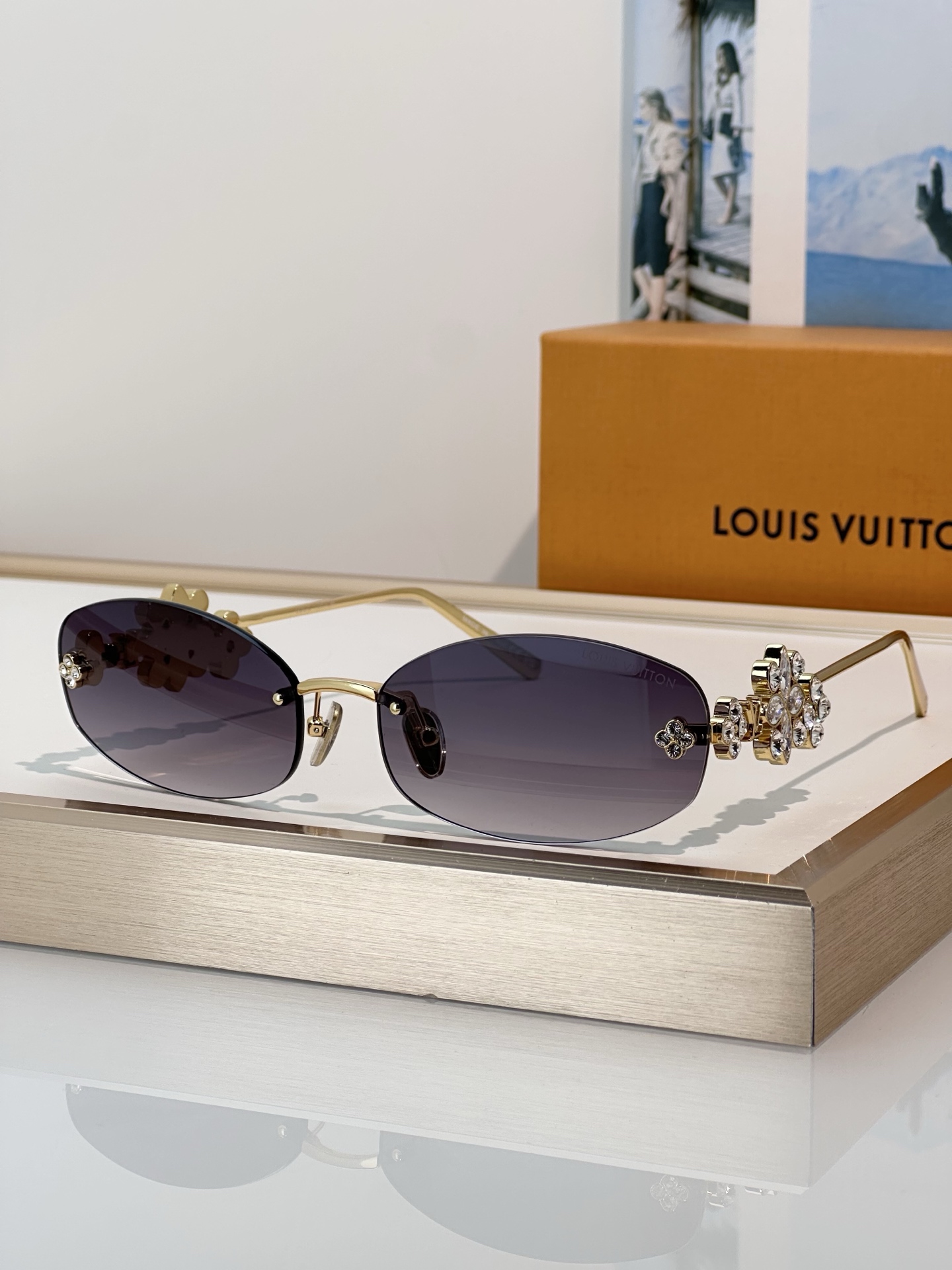 Cheap Louis Vuitton AAA quality Sunglasses in 209103, $45 USD- [IB209103] - Replica Louis Vuitton AAA Quality Sunglasses