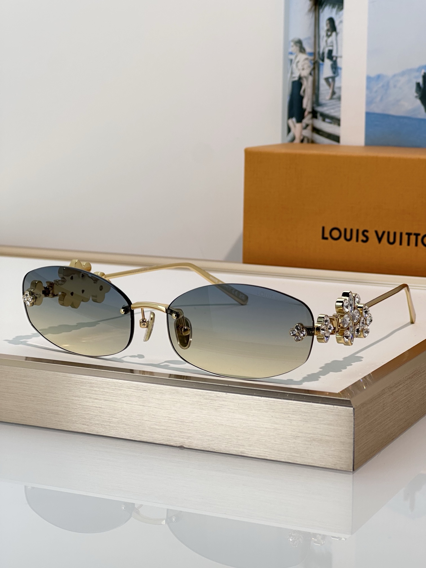 Cheap Louis Vuitton AAA quality Sunglasses in 209105, $45 USD- [IB209105] - Replica Louis Vuitton AAA Quality Sunglasses