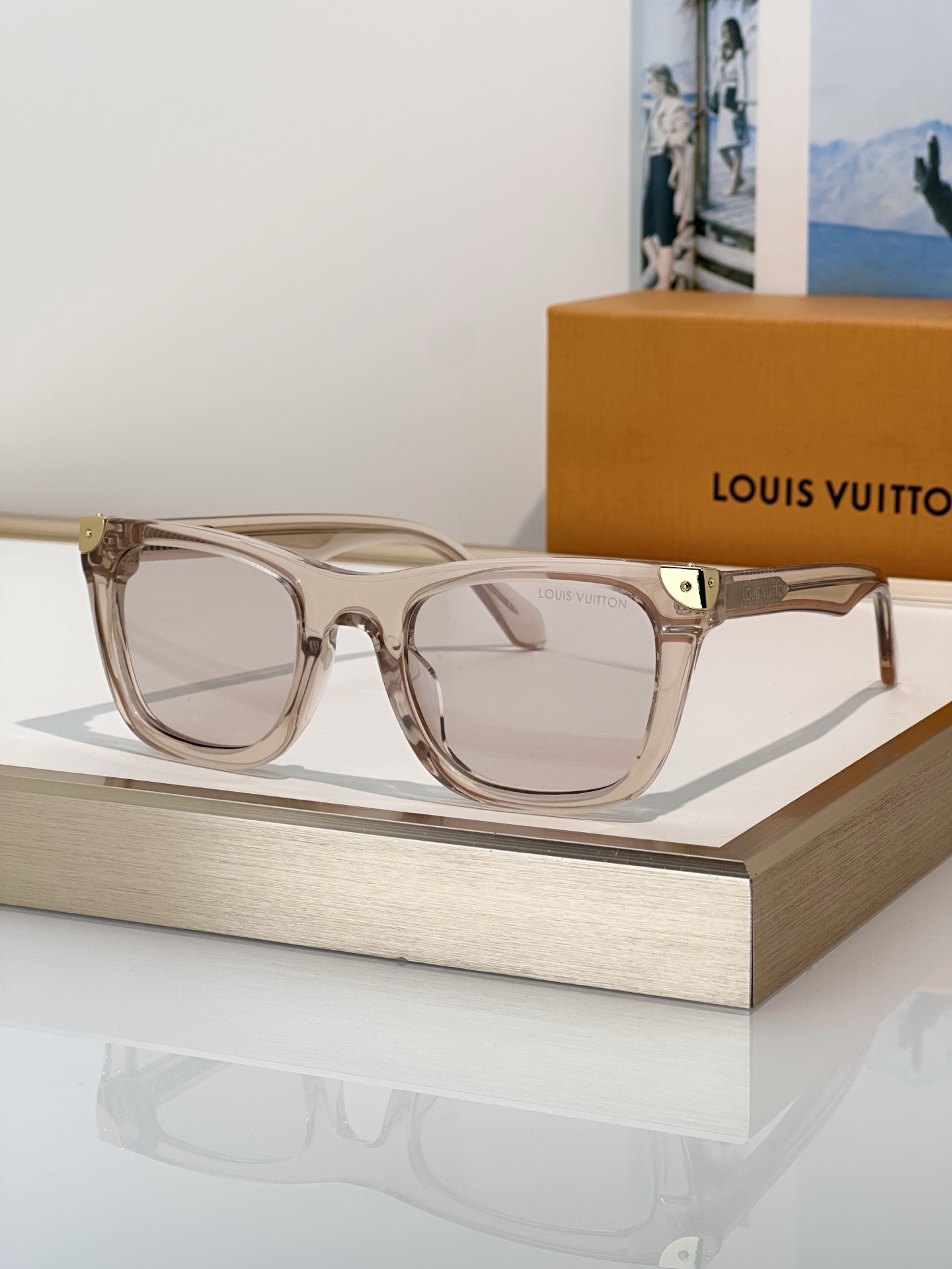 Cheap Louis Vuitton AAA quality Sunglasses in 209108, $45 USD- [IB209108] - Replica Louis Vuitton AAA Quality Sunglasses