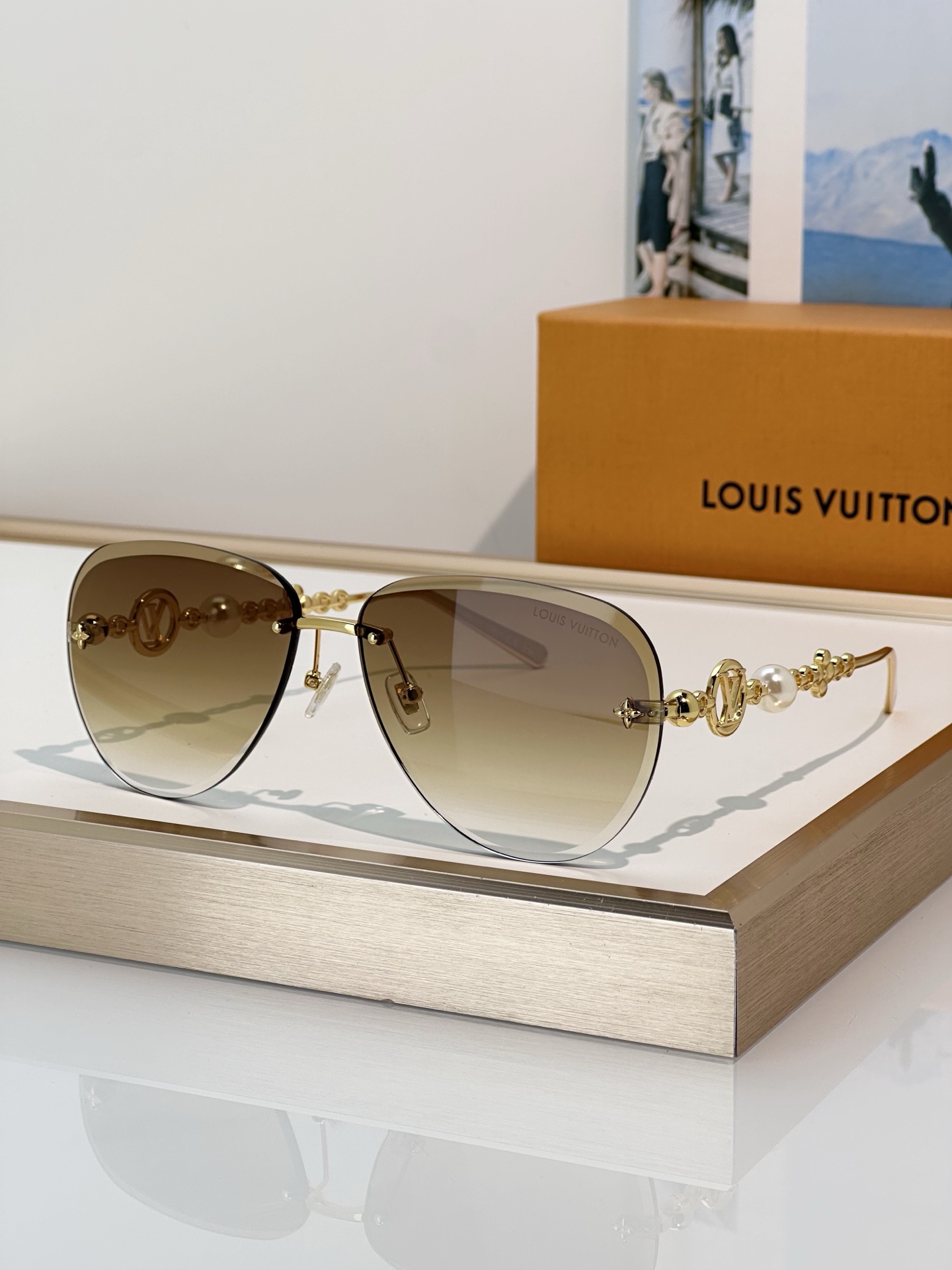 Cheap Louis Vuitton AAA quality Sunglasses in 209131, $45 USD- [IB209131] - Replica Louis Vuitton AAA Quality Sunglasses