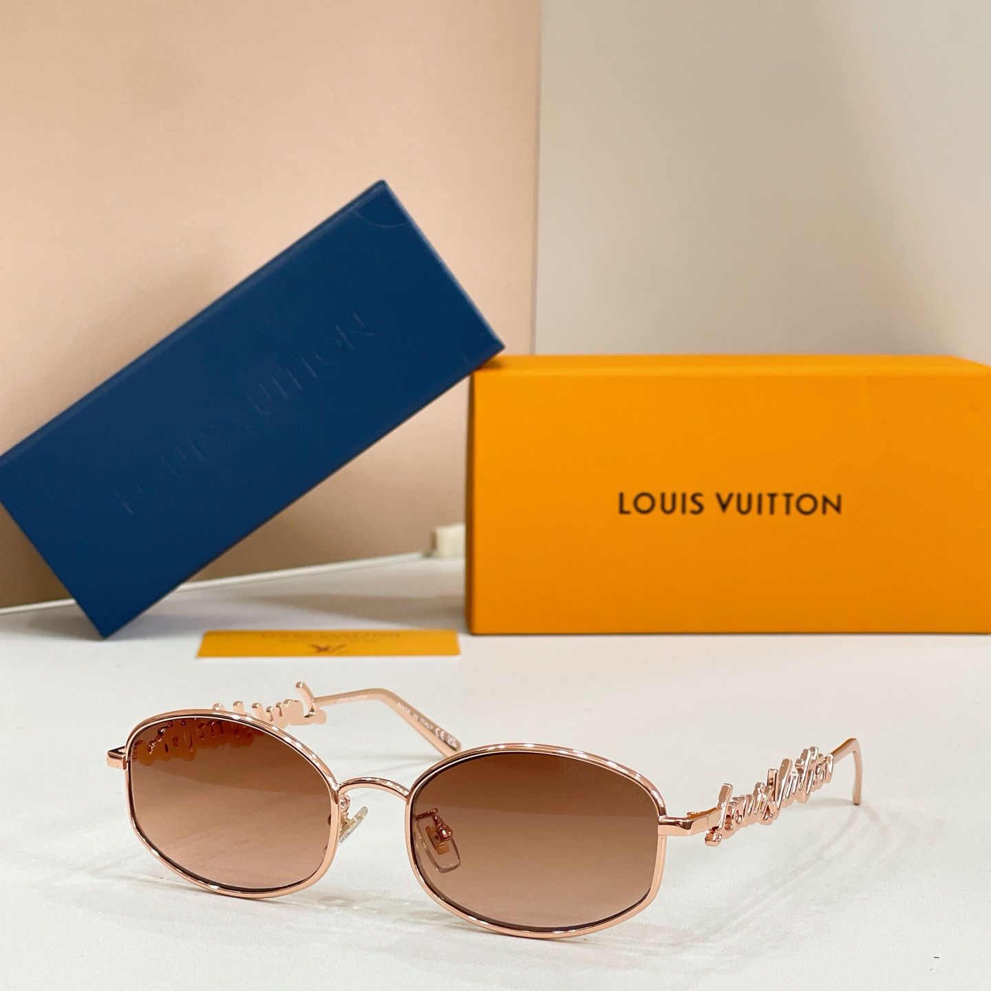 Cheap Louis Vuitton AAA Quality Sunglasses in 209149, $45 USD- [IB209149] - Replica Louis Vuitton AAA Quality Sunglasses