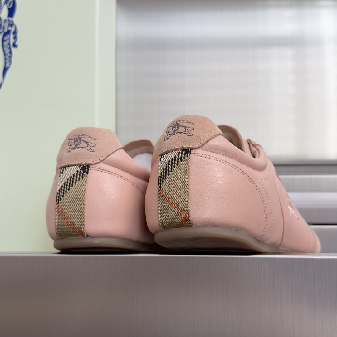 Cheap New Arrivals Burberry Sneakers For Women in 209610, $90 USD- [IB209610] - Replica Burberry Sneakers For Women