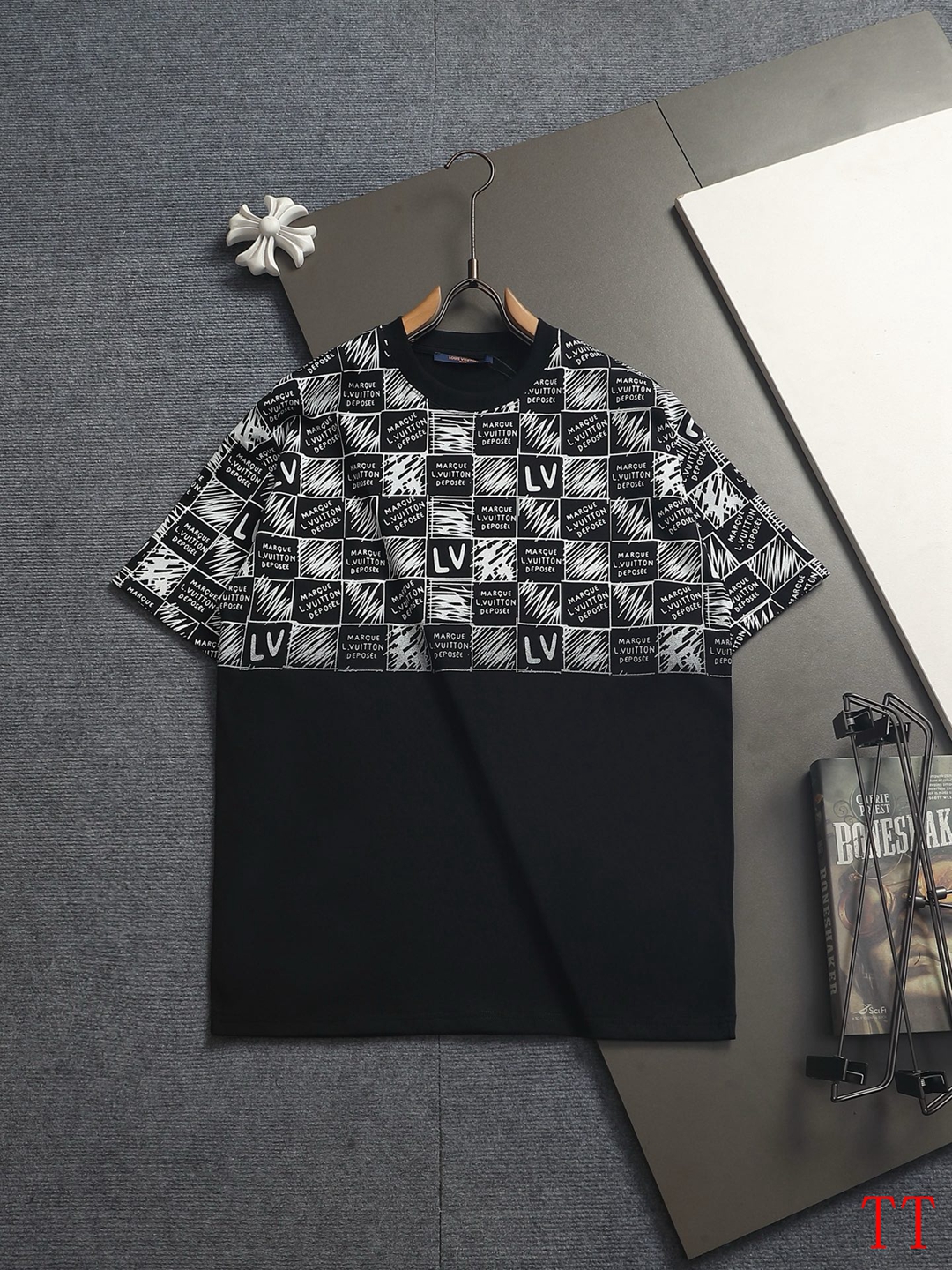 Cheap Louis Vuitton T-Shirts For Men in 209675, $30 USD- [IB209675] - Replica Louis Vuitton T-Shirts for Men
