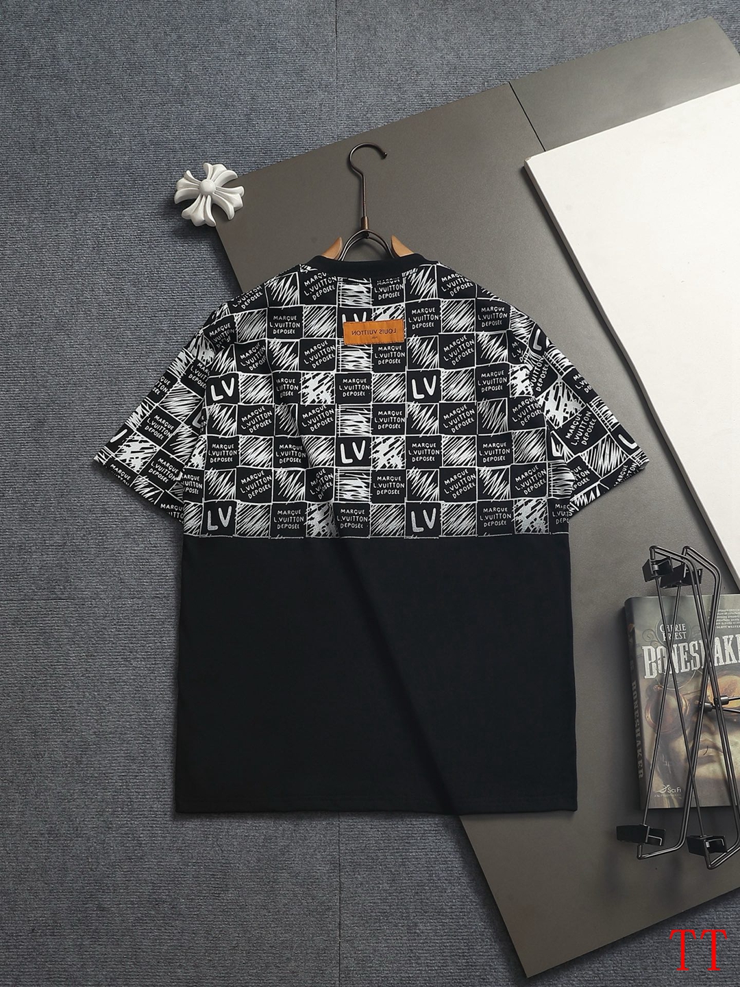 Cheap Louis Vuitton T-Shirts For Men in 209675, $30 USD- [IB209675] - Replica Louis Vuitton T-Shirts for Men