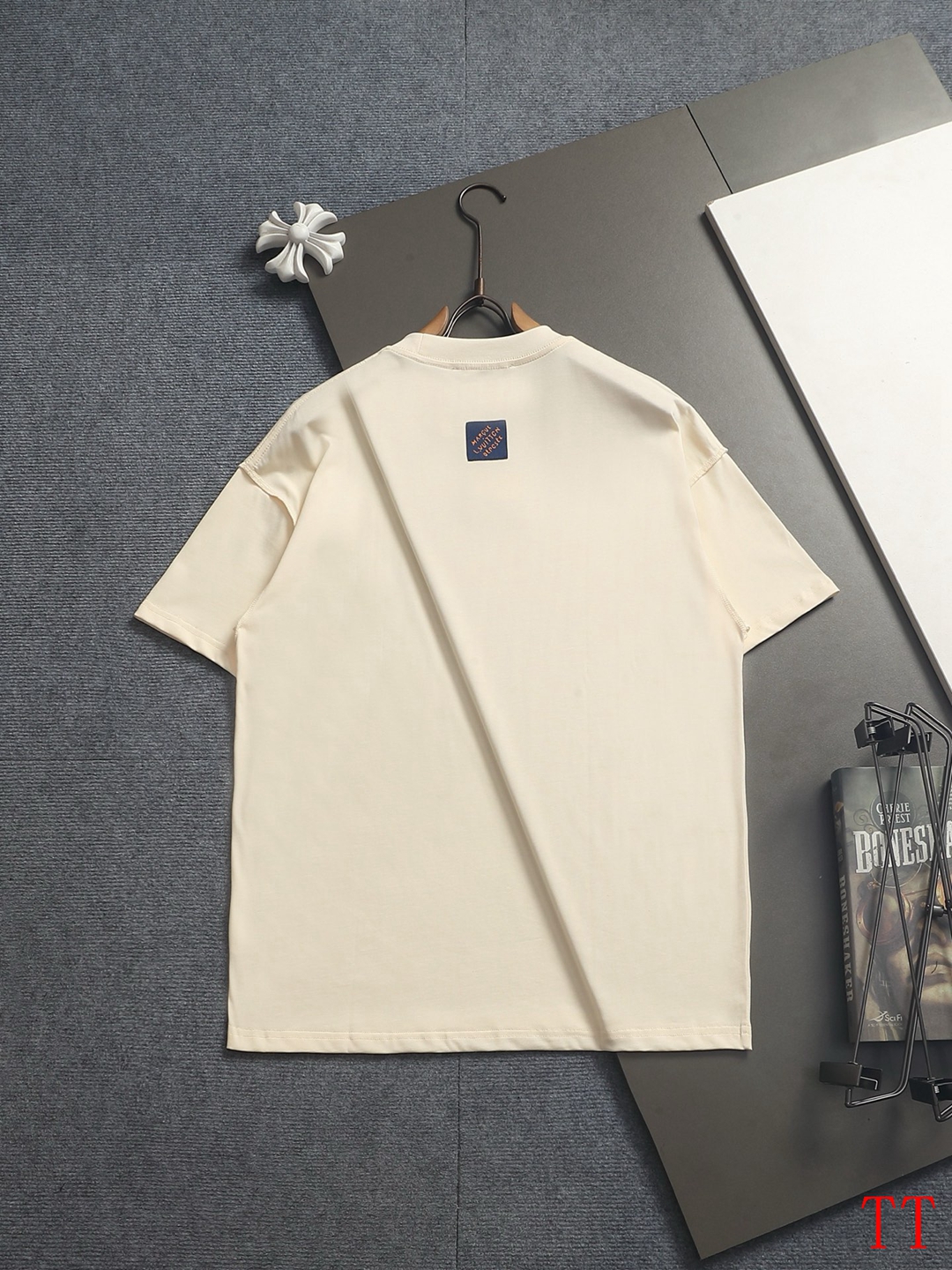 Cheap Louis Vuitton T-Shirts For Men in 209677, $30 USD- [IB209677] - Replica Louis Vuitton T-Shirts for Men
