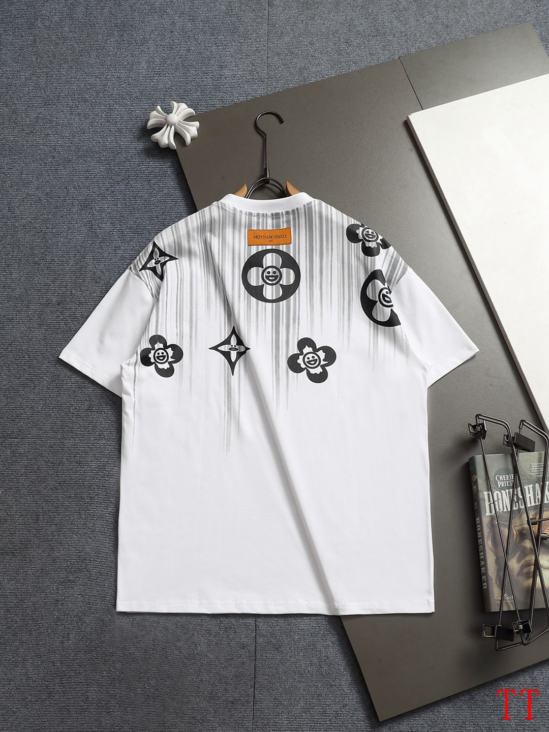 Cheap Louis Vuitton T-Shirts for Men in 209683, $30 USD- [IB209683] - Replica Louis Vuitton T-Shirts for Men