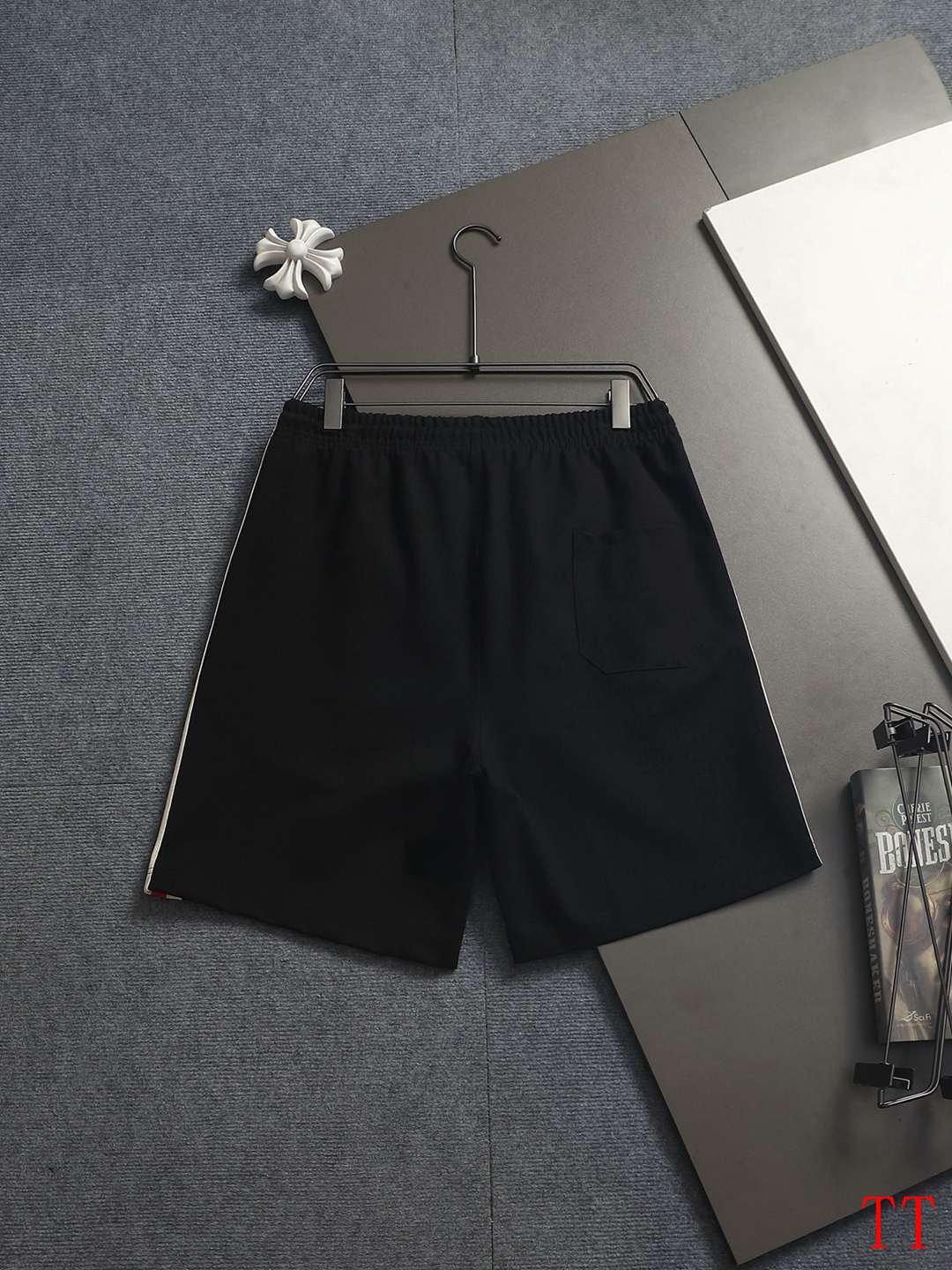 Cheap Gucci Short Pants For Men in 209705, $30 USD- [IB209705] - Replica Gucci Short Pants For Men