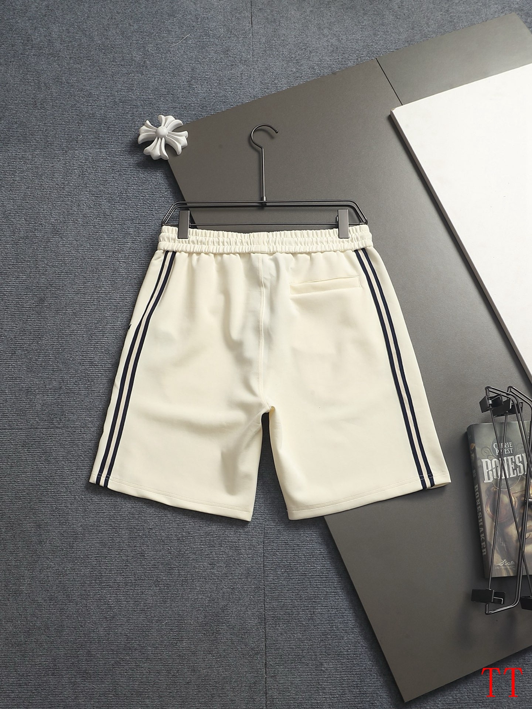 Cheap Gucci Short Pants For Men in 209706, $30 USD- [IB209706] - Replica Gucci Short Pants For Men