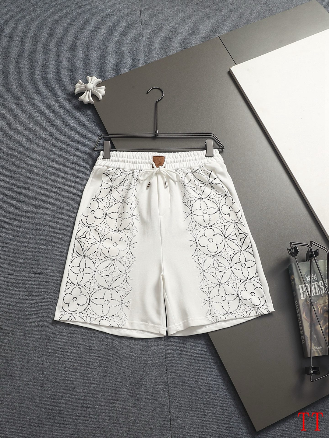 Cheap Louis Vuitton Short Pants For Men in 209708, $30 USD- [IB209708] - Replica Louis Vuitton Short Pants For Men