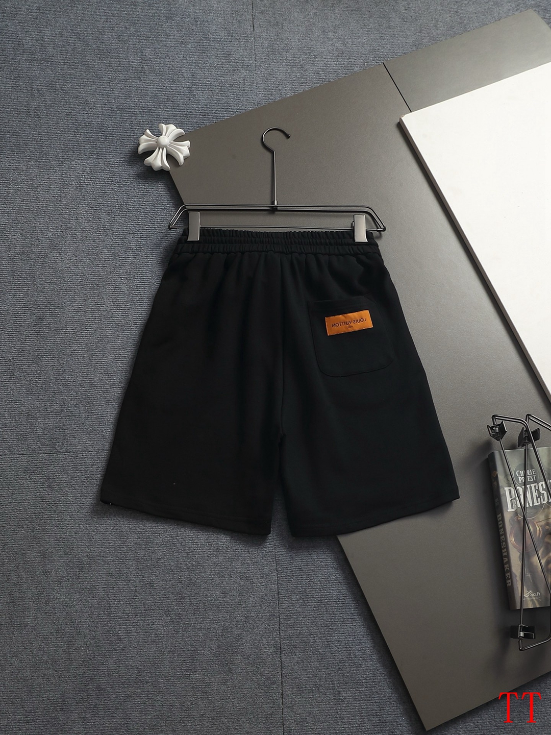 Cheap Louis Vuitton Short Pants For Men in 209709, $30 USD- [IB209709] - Replica Louis Vuitton Short Pants For Men