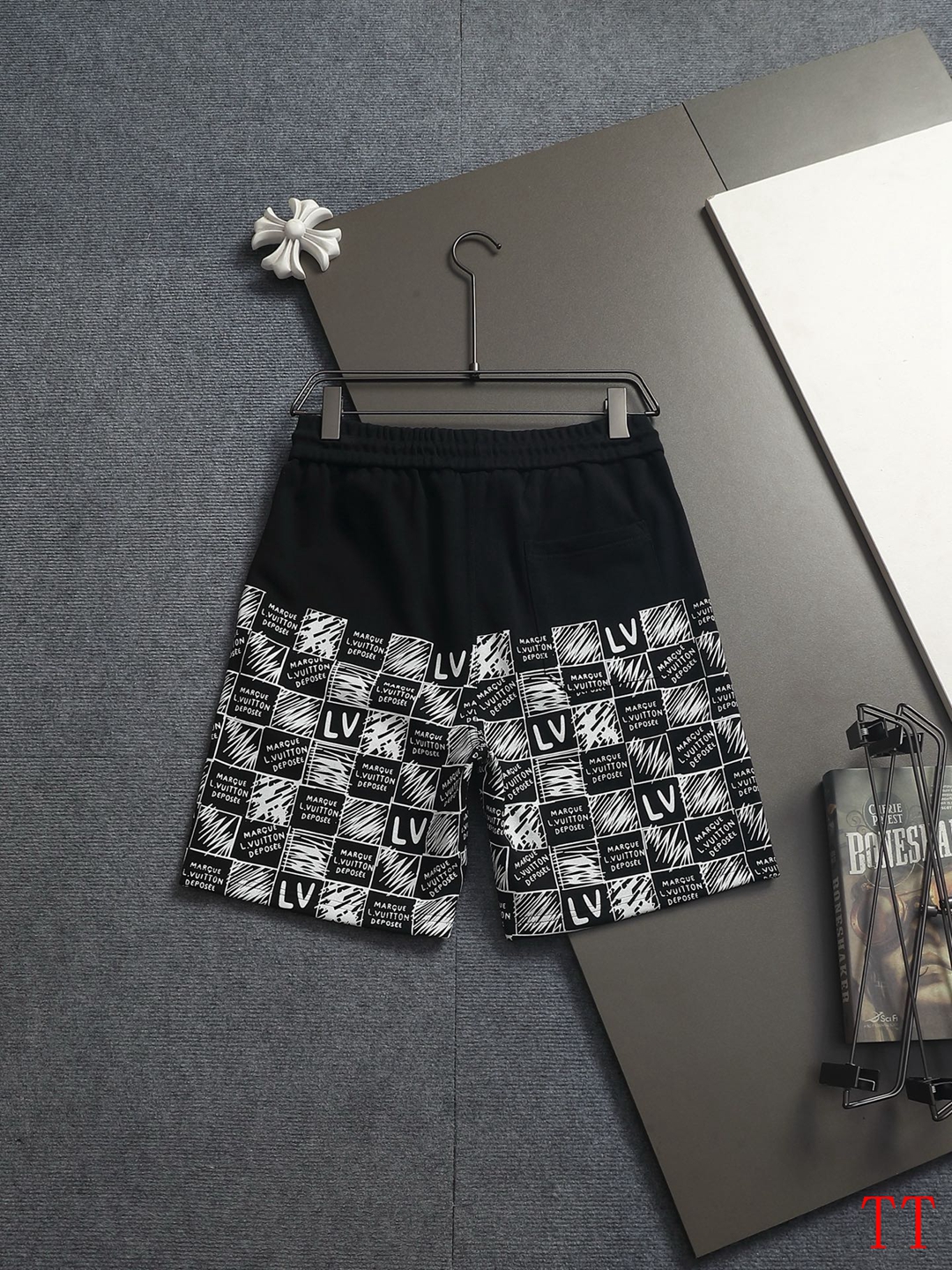 Cheap Louis Vuitton Short Pants For Men in 209711, $30 USD- [IB209711] - Replica Louis Vuitton Short Pants For Men