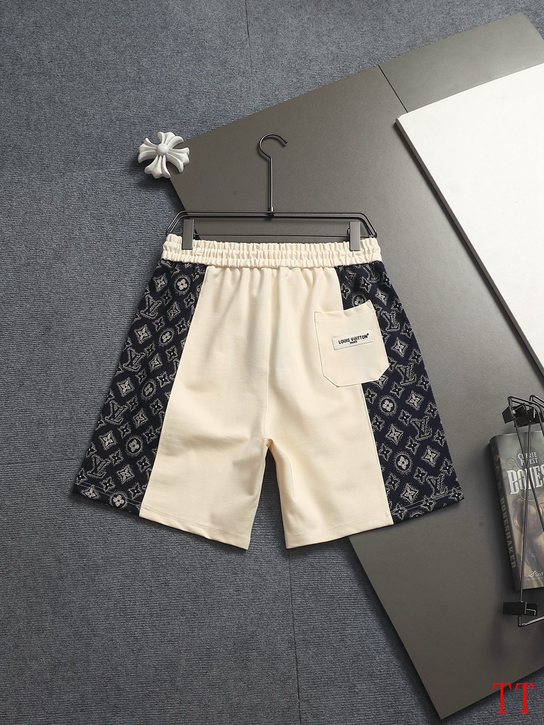 Cheap Louis Vuitton Short Pants For Men in 209712, $30 USD- [IB209712] - Replica Louis Vuitton Short Pants For Men