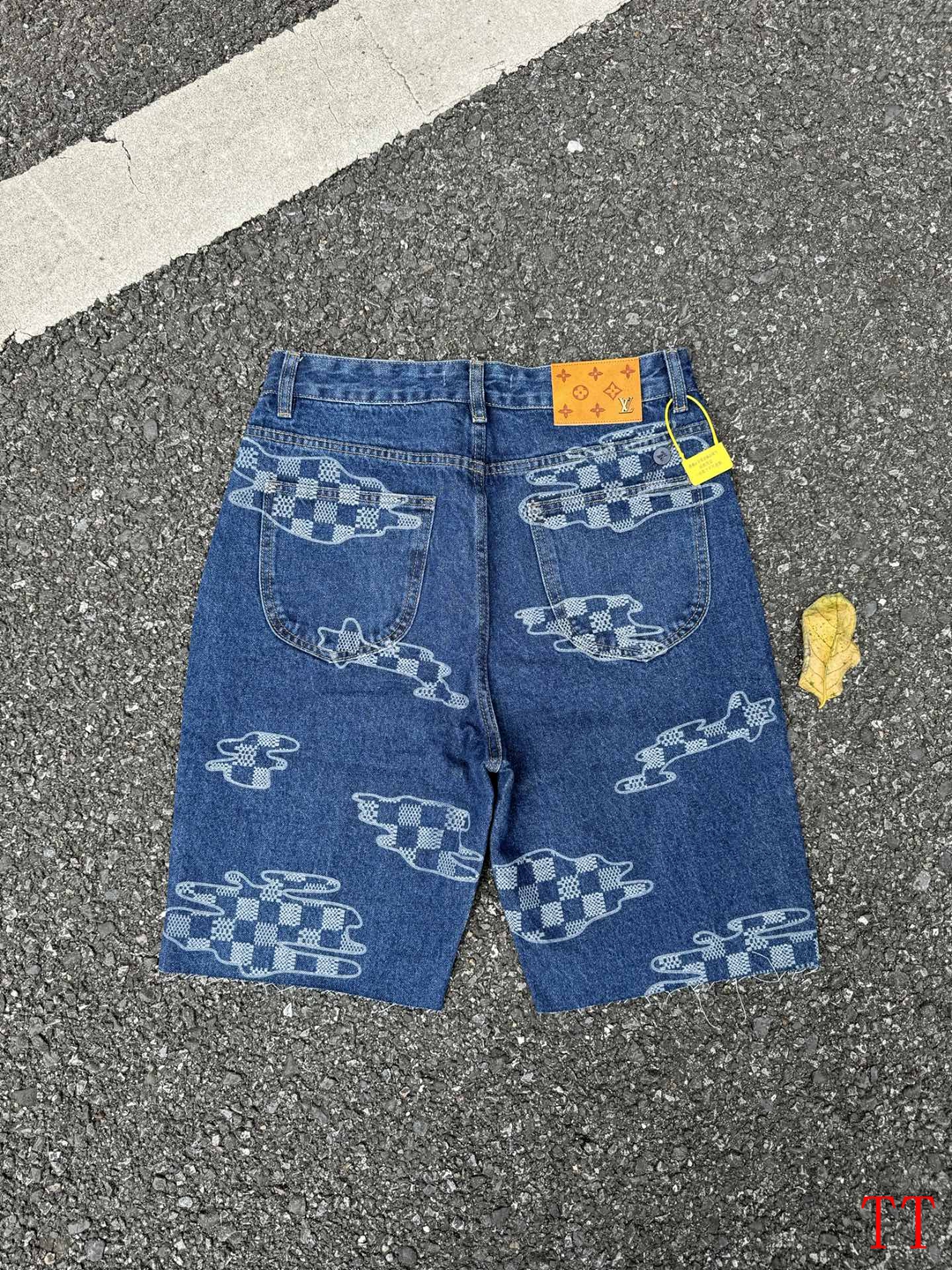 Cheap Louis Vuitton Short Pants For Men in 209771, $30 USD- [IB209771] - Replica Louis Vuitton Short Pants For Men