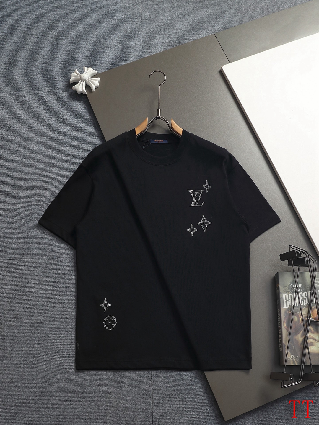 Cheap Louis Vuitton Short Pants For Men in 209778, $30 USD- [IB209778] - Replica Louis Vuitton T-Shirts for Men