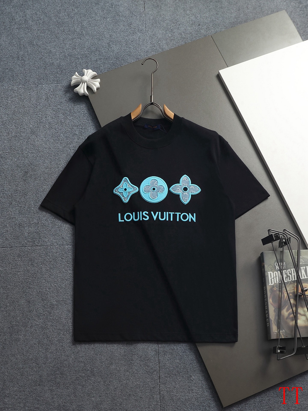 Cheap Louis Vuitton Short Pants For Men in 209780, $30 USD- [IB209780] - Replica Louis Vuitton T-Shirts for Men