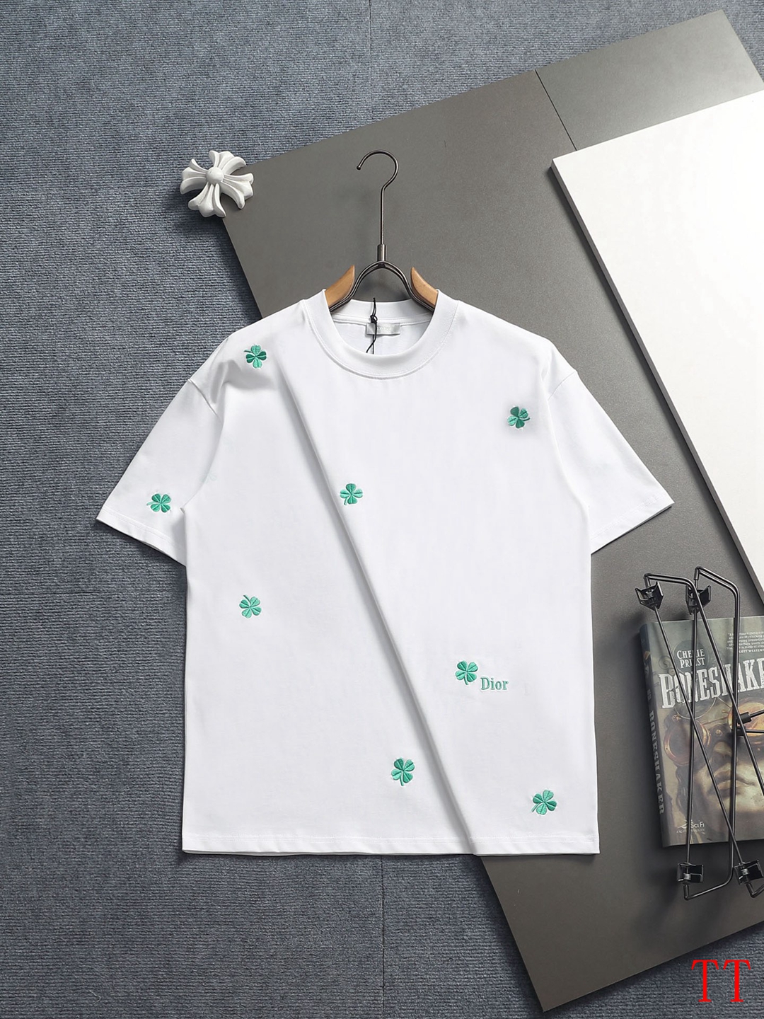Cheap Dior T-shirts for Men in 209802, $30 USD- [IB209802] - Replica Dior T-shirts for Men
