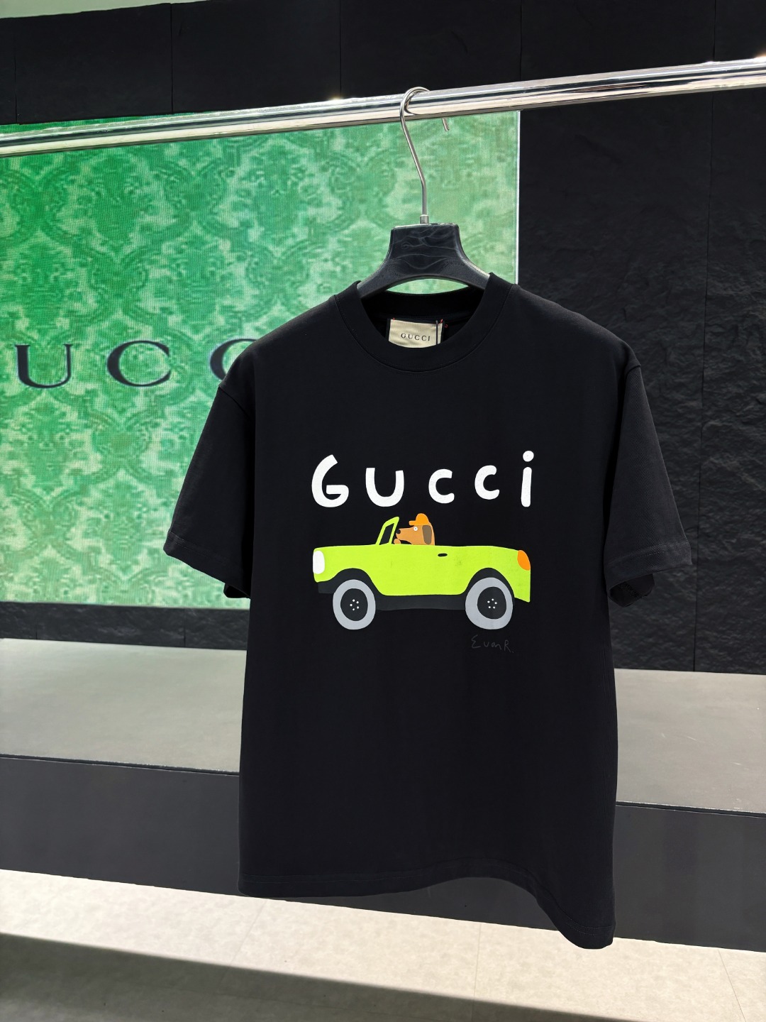 Cheap New Arrivals Gucci T-shirts Size S-XL in 209884, $30 USD- [IB209884] - Replica Gucci T-shirts for Women
