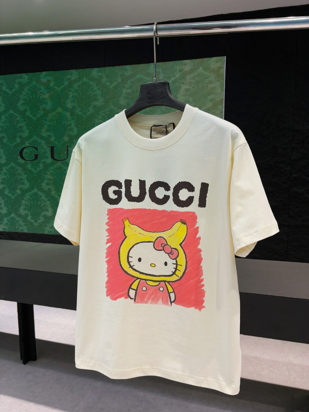 Cheap New Arrivals Gucci T-shirts Size S-XL in 209890, $30 USD- [IB209890] - Replica Gucci T-shirts for Women