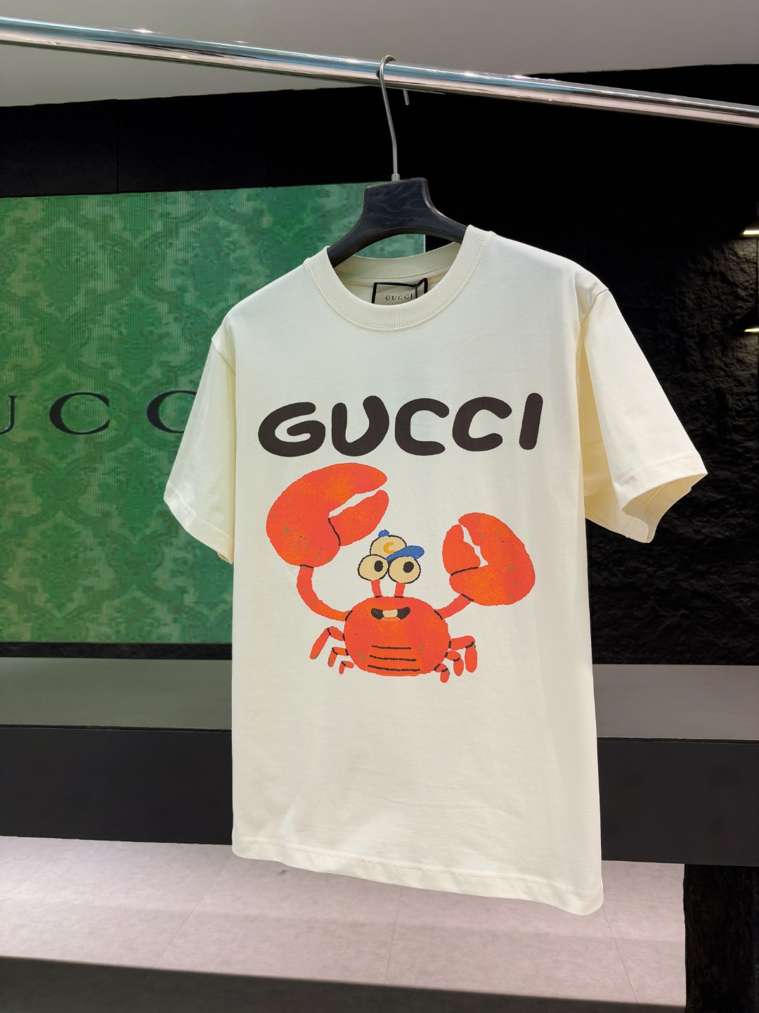 Cheap New Arrivals Gucci T-shirts Size S-XL in 209893, $30 USD- [IB209893] - Replica Gucci T-shirts for Women
