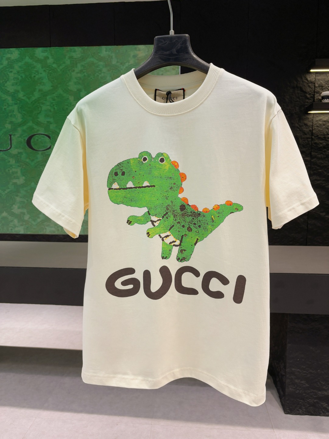 Cheap New Arrivals Gucci T-shirts Size S-XL in 209896, $30 USD- [IB209896] - Replica Gucci T-shirts for Women