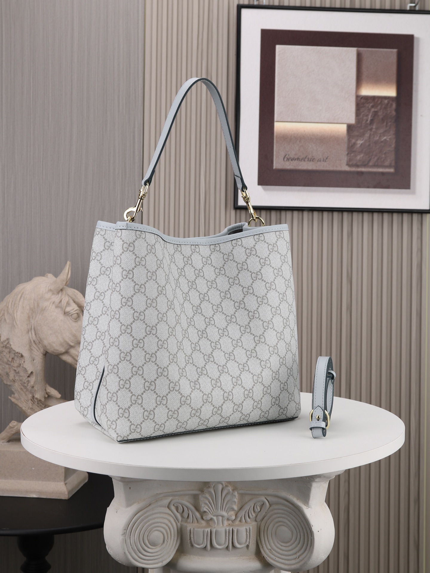 Cheap Gucci AAA Quality Handbags in 210528, $120 USD- [IB210528] - Replica Gucci AAA Quality Handbags