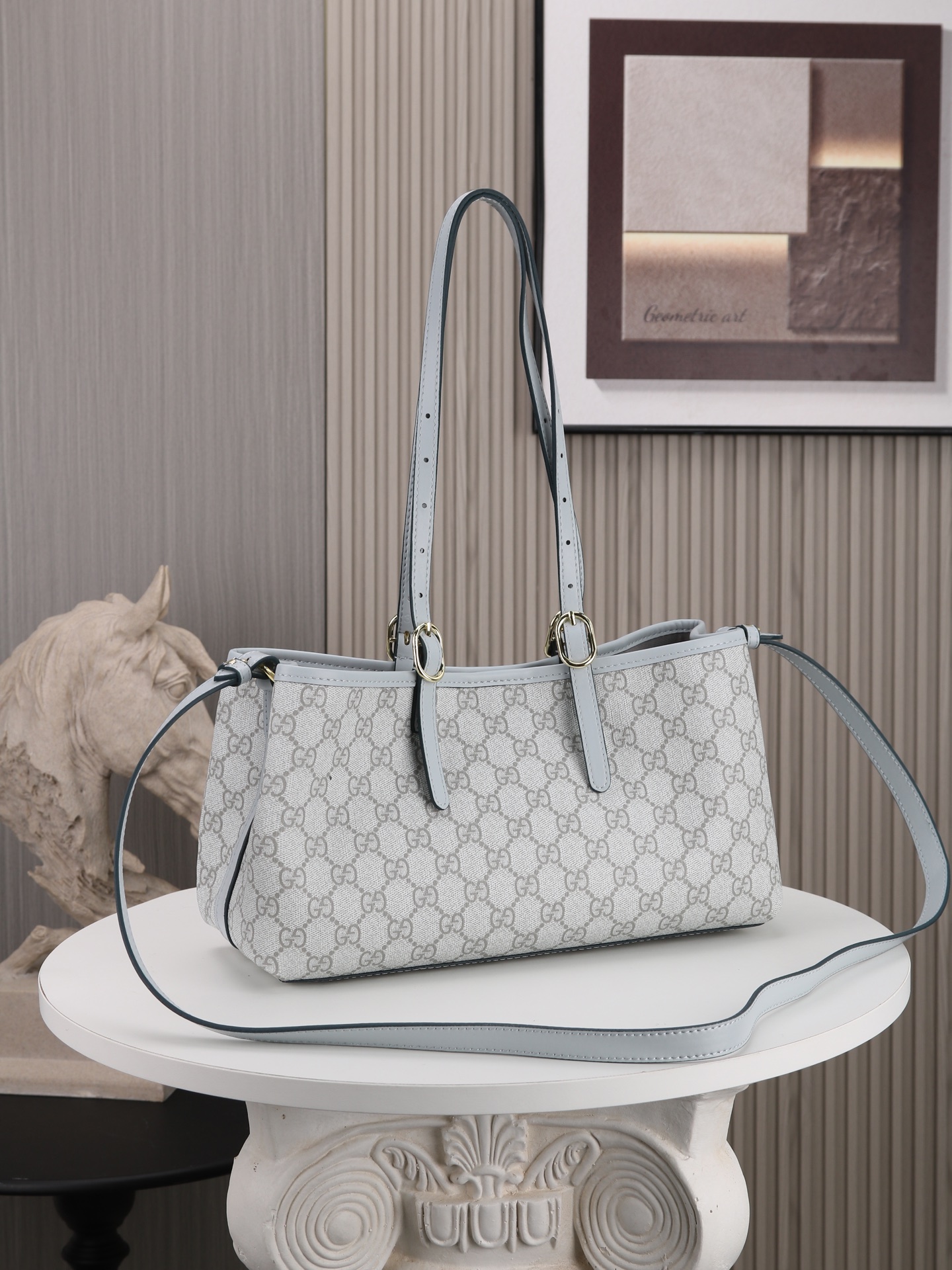Cheap Gucci AAA Quality Handbags in 210529, $130 USD- [IB210529] - Replica Gucci AAA Quality Handbags