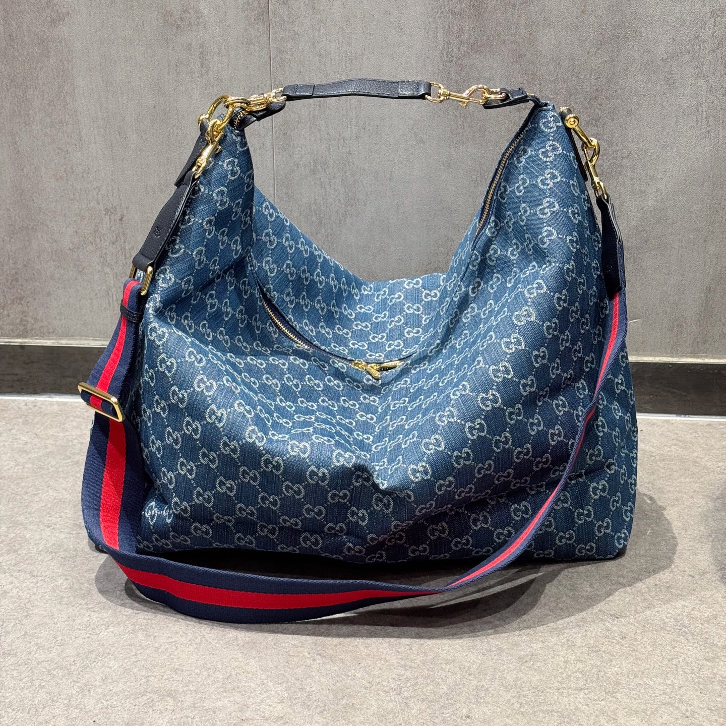 Cheap Gucci AAA Quality Handbags in 210535, $150 USD- [IB210535] - Replica Gucci AAA Quality Handbags