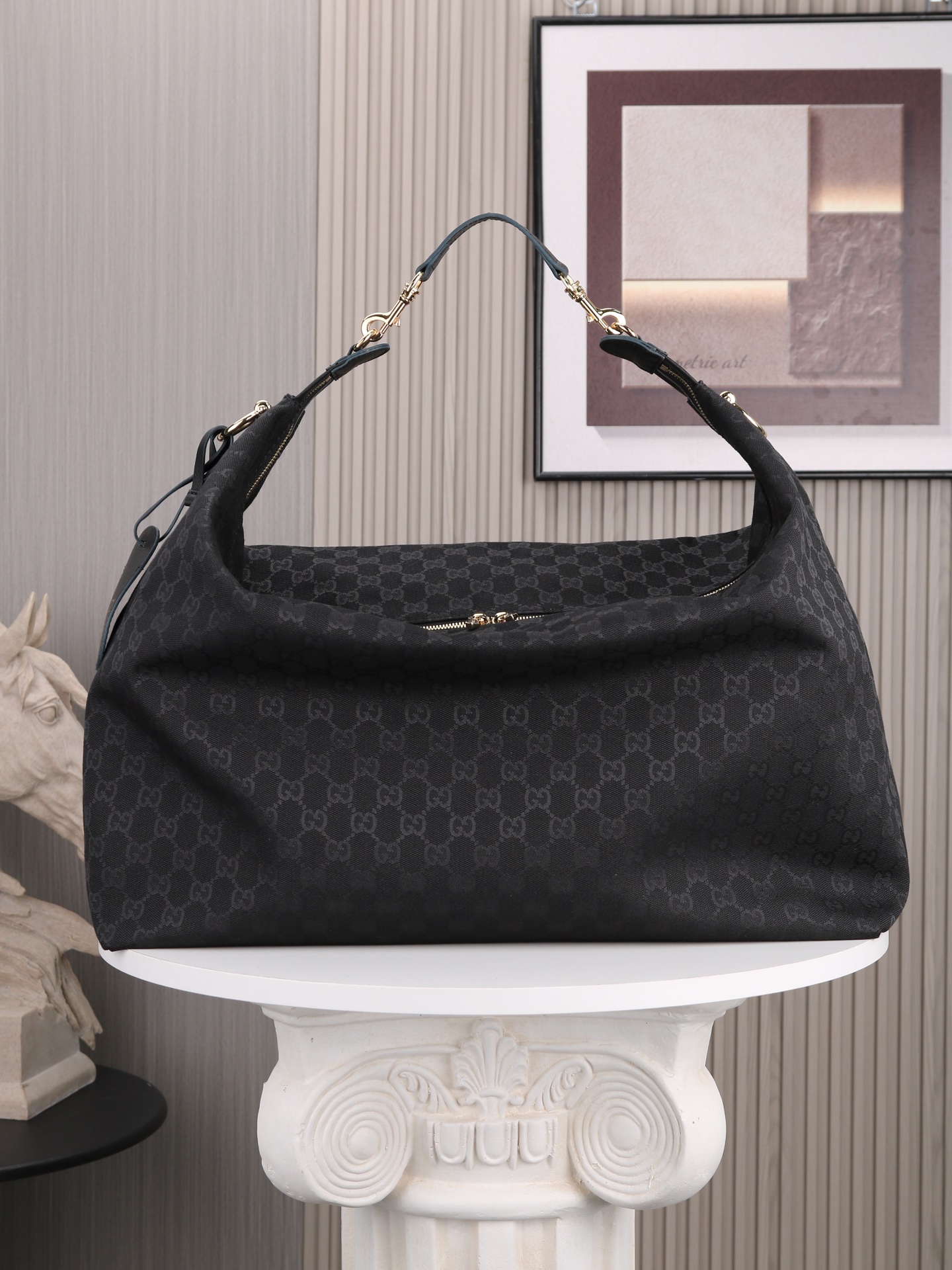 Cheap Gucci AAA Quality Handbags in 210543, $145 USD- [IB210543] - Replica Gucci AAA Quality Handbags