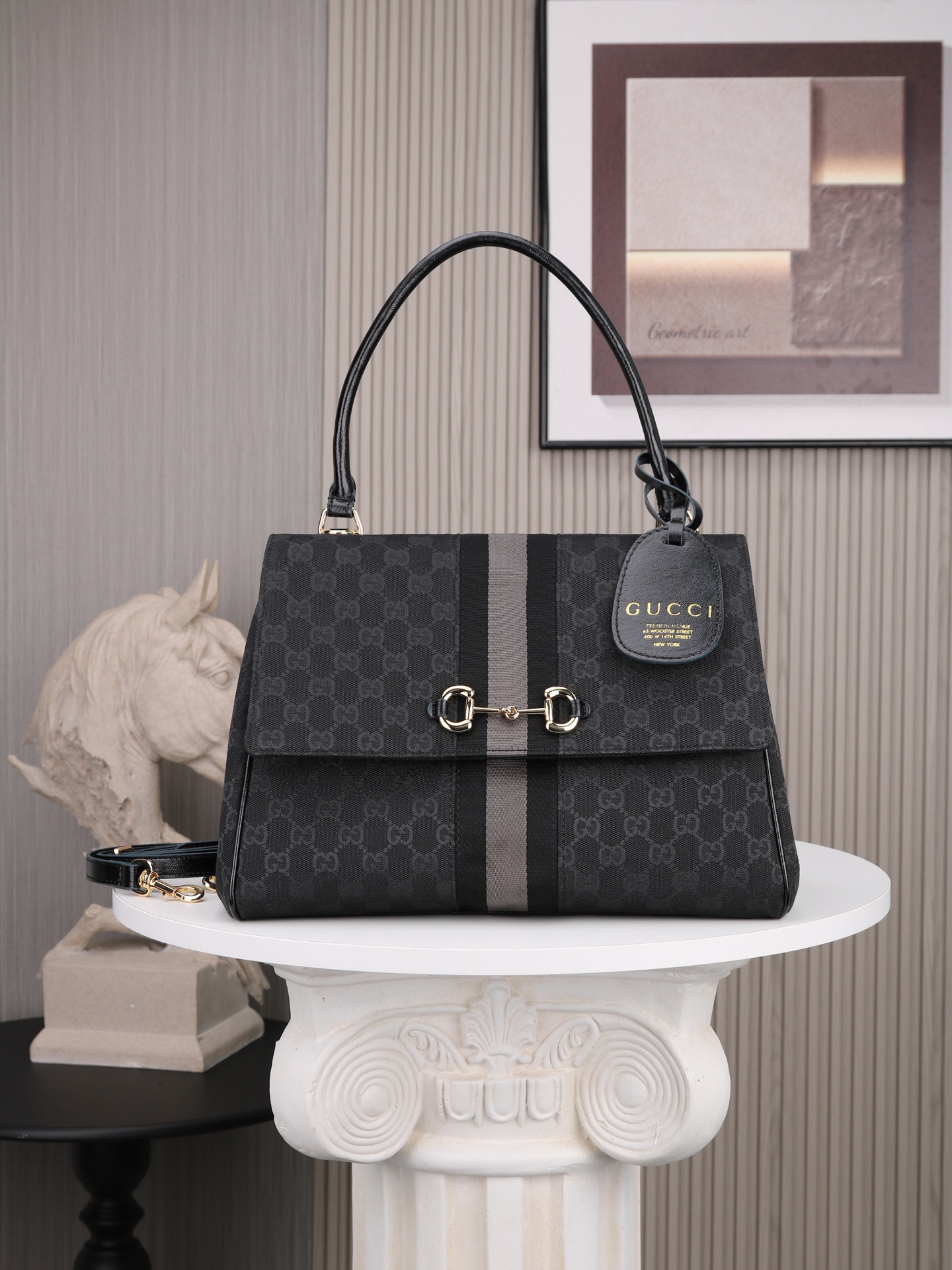Cheap Gucci AAA Quality Handbags in 210545, $135 USD- [IB210545] - Replica Gucci AAA Quality Handbags