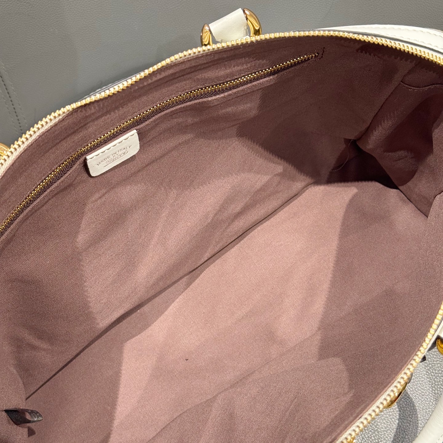 Cheap Gucci AAA Quality Handbags in 210547, $150 USD- [IB210547] - Replica Gucci AAA Quality Handbags