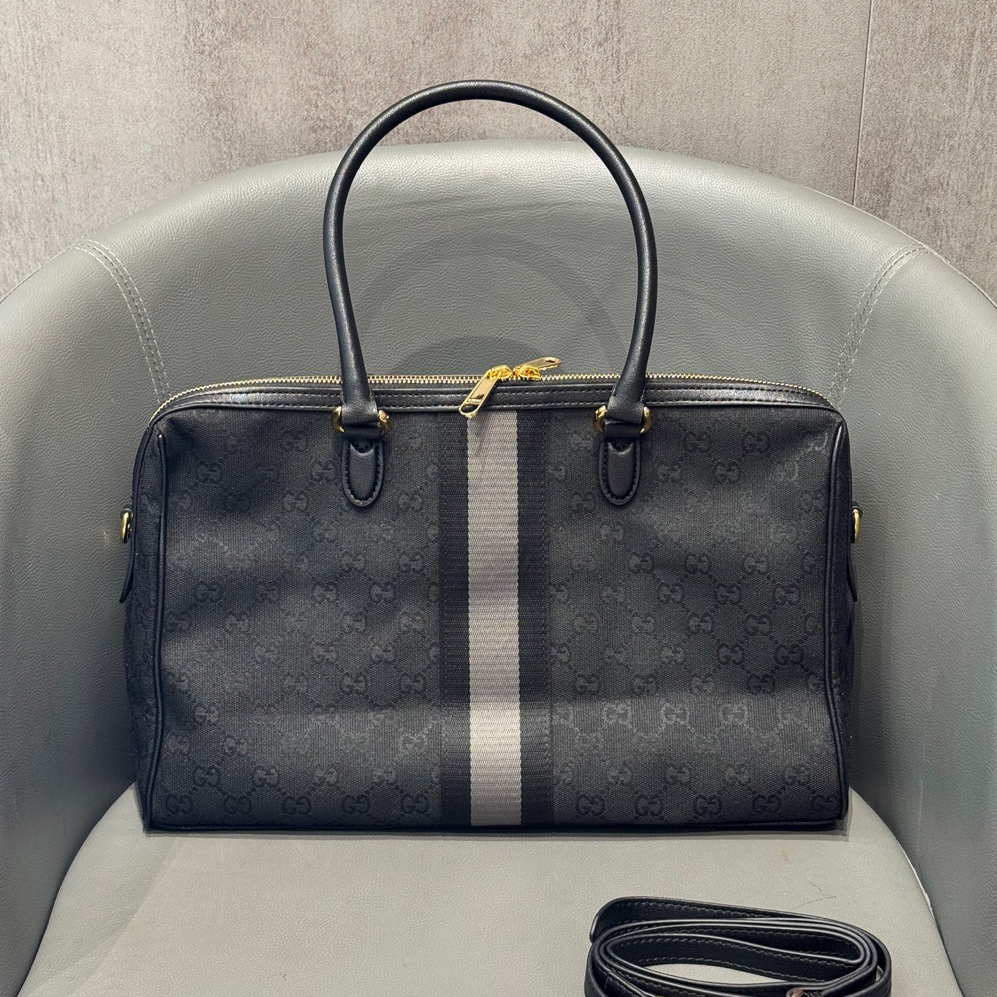 Cheap Gucci AAA Quality Handbags in 210550, $150 USD- [IB210550] - Replica Gucci AAA Quality Handbags