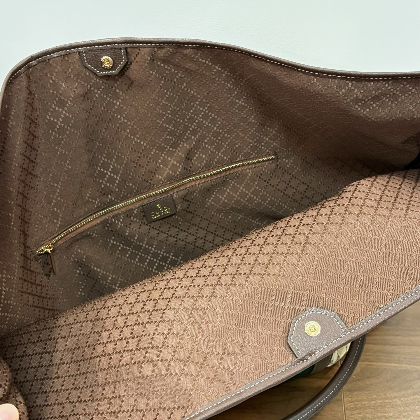 Cheap Gucci AAA Quality Handbags in 210572, $145 USD- [IB210572] - Replica Gucci AAA Quality Handbags