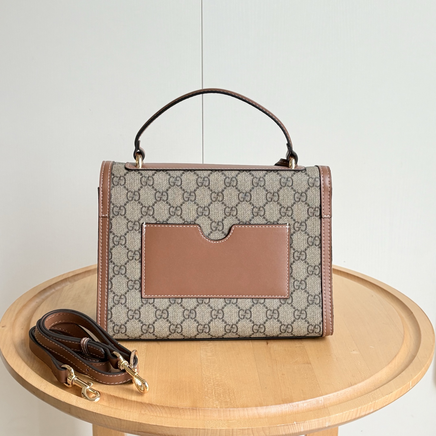 Cheap Gucci AAA Quality Handbags in 210574, $100 USD- [IB210574] - Replica Gucci AAA Quality Handbags