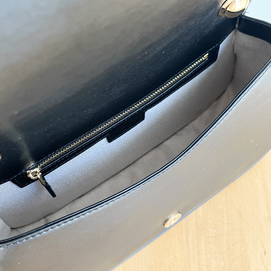 Cheap Gucci AAA quality Crossbody Mini Bags in 210582, $75 USD- [IB210582] - Replica Gucci AAA quality Crossbody Mini Bags