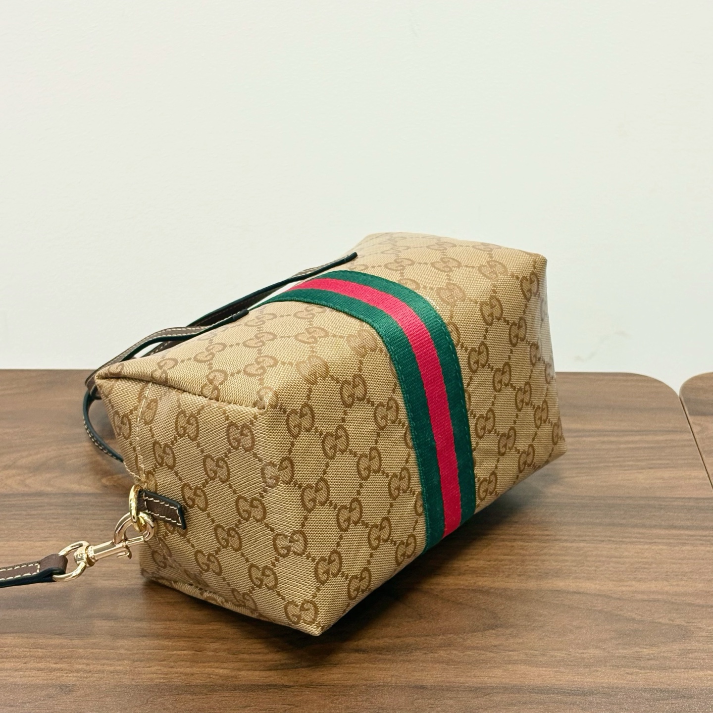 Cheap Gucci AAA Quality Handbags in 210594, $100 USD- [IB210594] - Replica Gucci AAA Quality Handbags