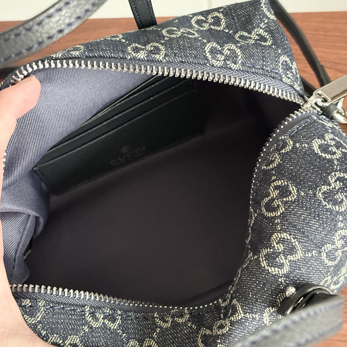 Cheap Gucci AAA Quality Handbags in 210596, $100 USD- [IB210596] - Replica Gucci AAA Quality Handbags