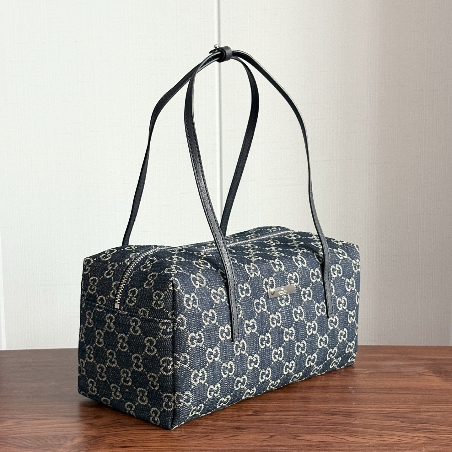 Cheap Gucci AAA Quality Handbags in 210597, $105 USD- [IB210597] - Replica Gucci AAA Quality Handbags